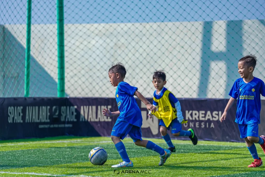 manfaat sepak bola untuk anak
